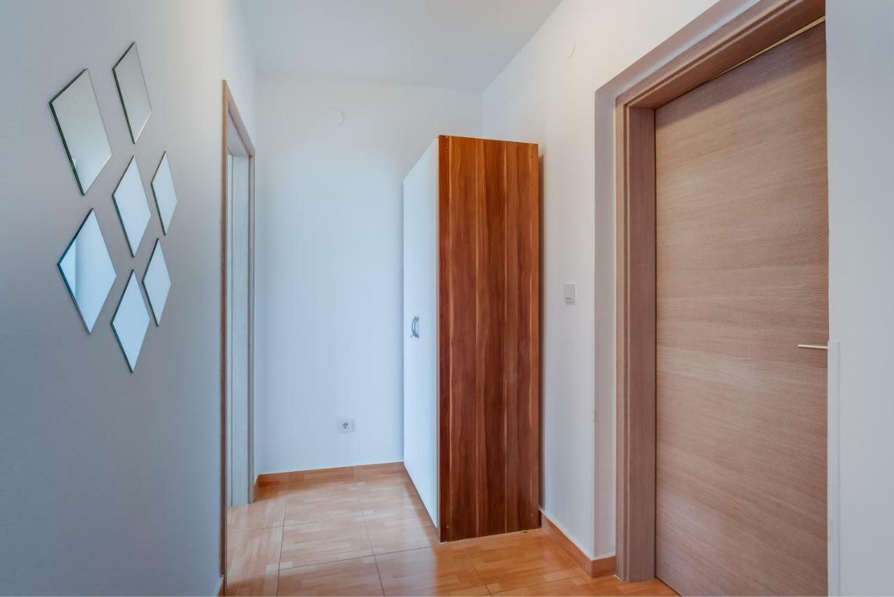 Apartment Senka 말리로시니 외부 사진